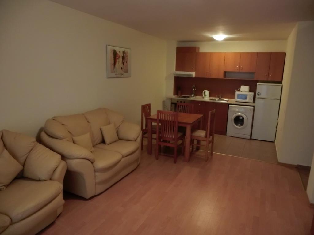 Apartment Panorama On Complex With Pools And Beach, Sveti Vlas Dış mekan fotoğraf