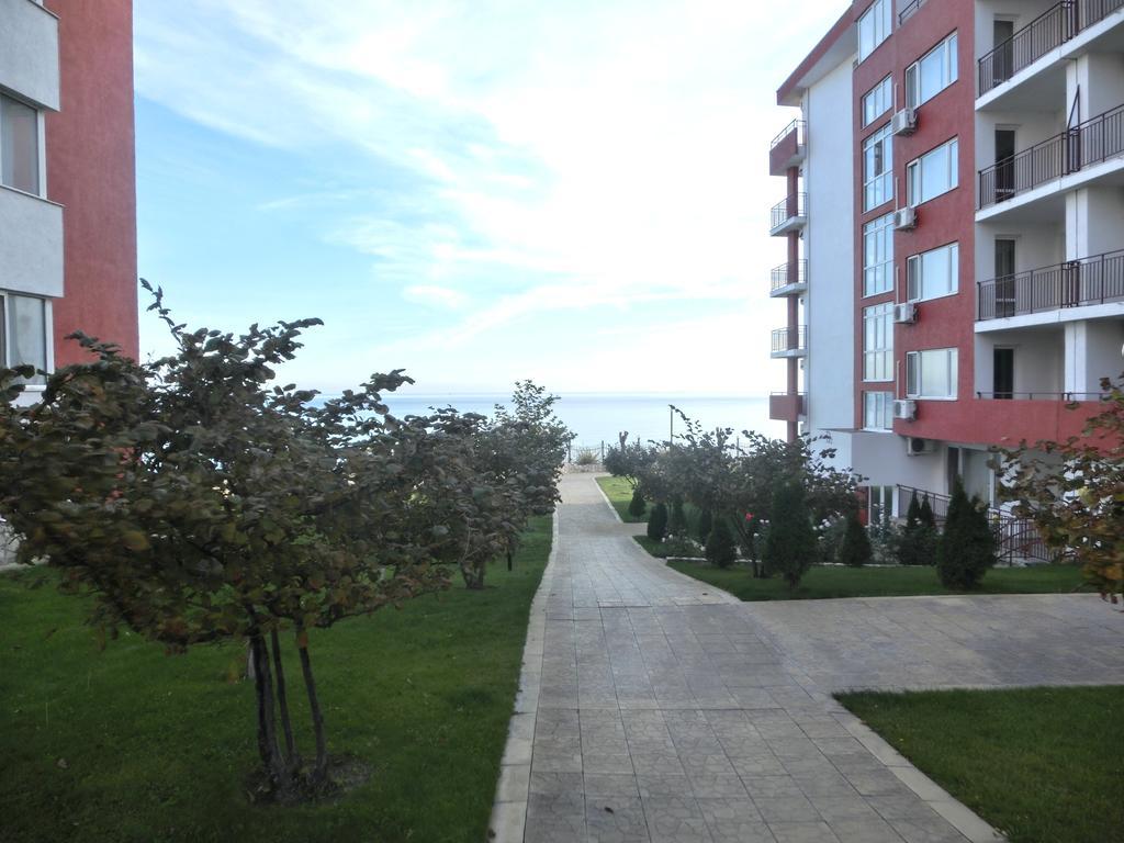 Apartment Panorama On Complex With Pools And Beach, Sveti Vlas Dış mekan fotoğraf
