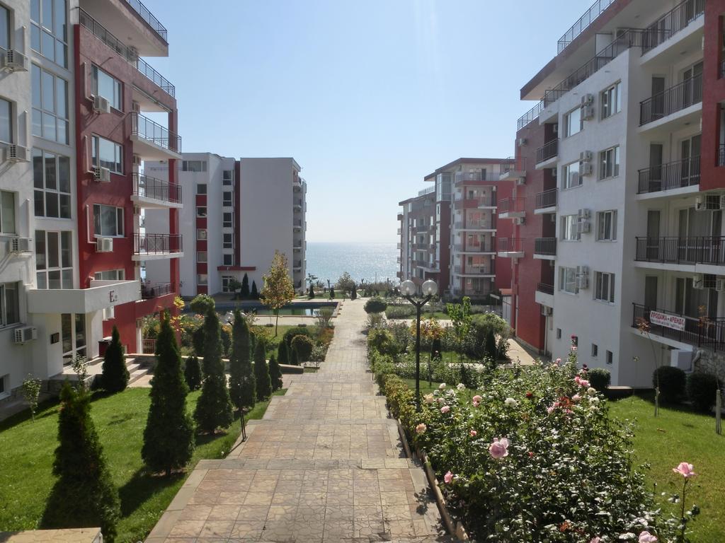 Apartment Panorama On Complex With Pools And Beach, Sveti Vlas Dış mekan fotoğraf