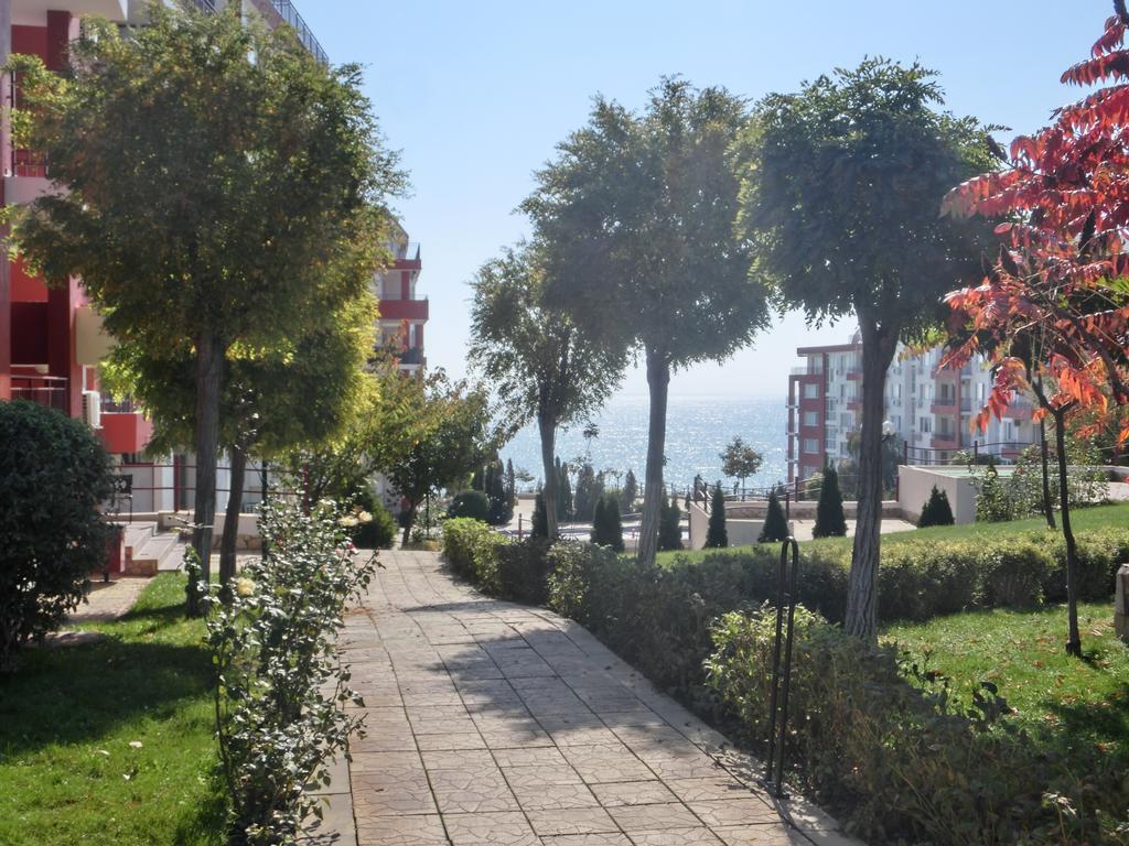Apartment Panorama On Complex With Pools And Beach, Sveti Vlas Dış mekan fotoğraf