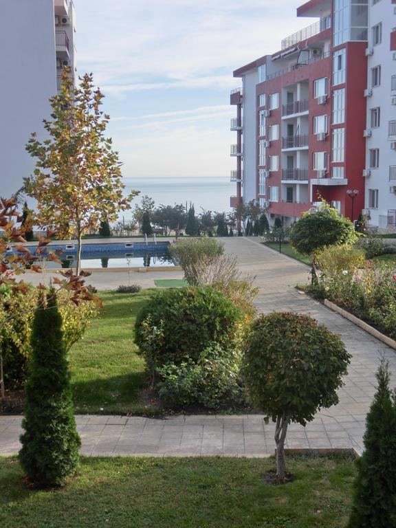 Apartment Panorama On Complex With Pools And Beach, Sveti Vlas Dış mekan fotoğraf